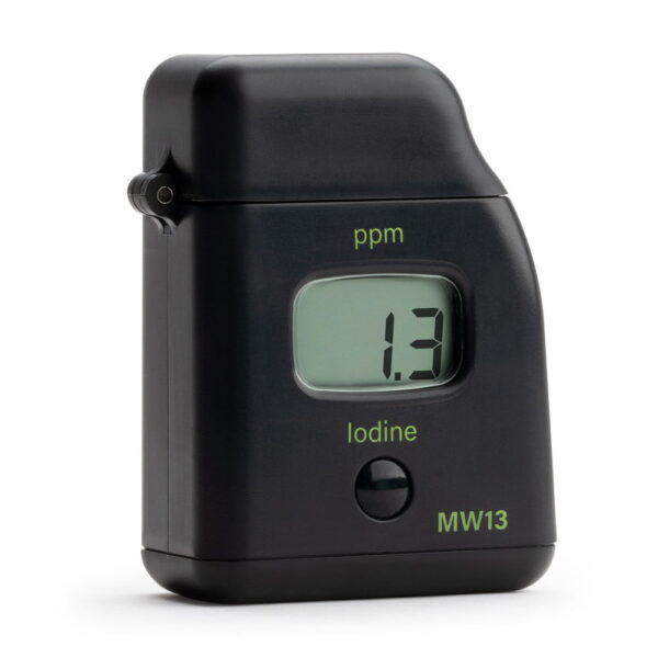 Milwaukee Instruments MW13 showing 1.3ppm iodine.