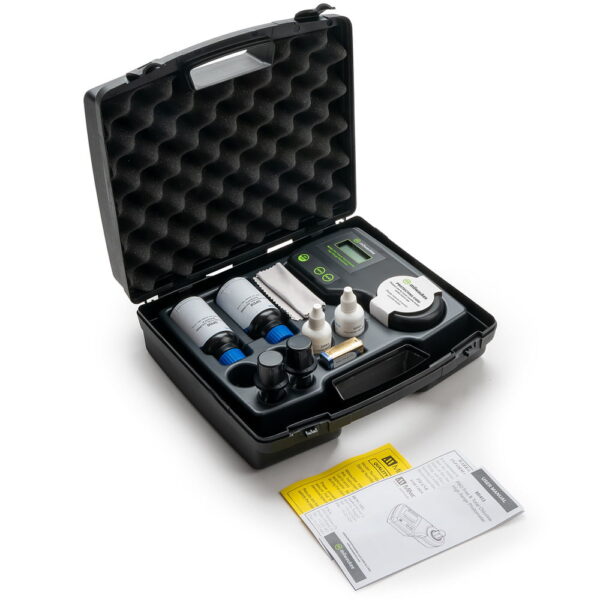 Milwaukee Instruments Mi413 PRO comes complete with reagents, cuvettes, battery in a safe carry case.