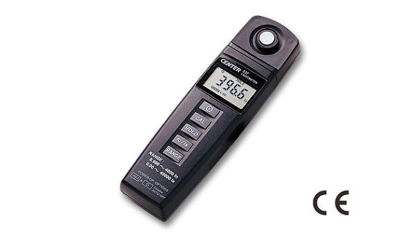 CENTER C337 light meter features automatic Zero When Power On..
